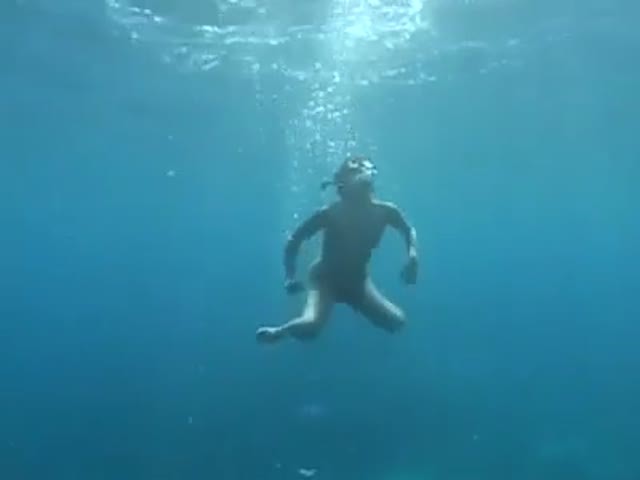 Underwater Shitting Porn - Two Japanese girls poop underwater