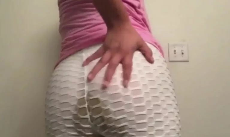 White Poop Porn - Dirty lady poops in her white leggings